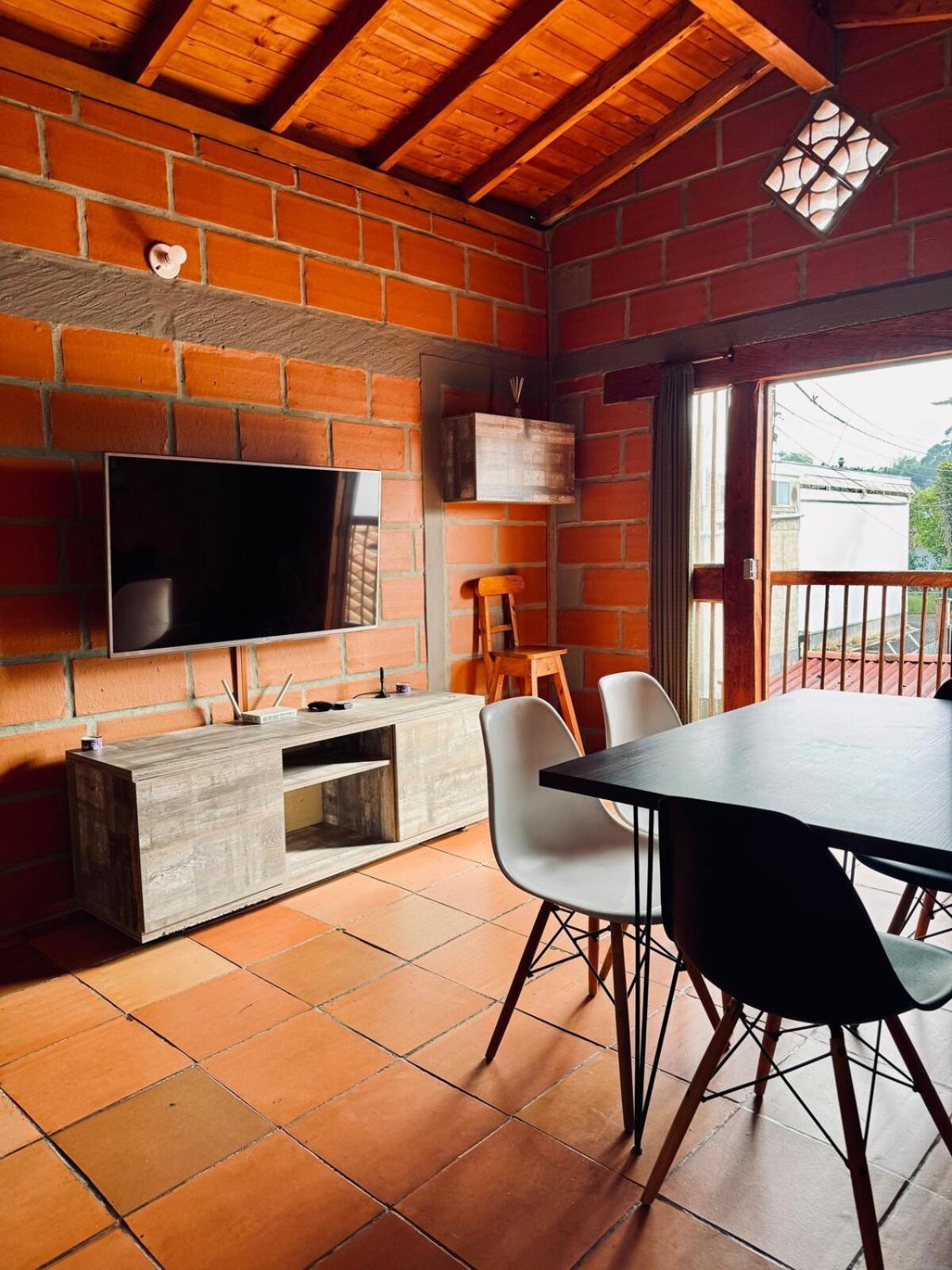 Next To The Airport - Cute Home Rionegro Exterior photo
