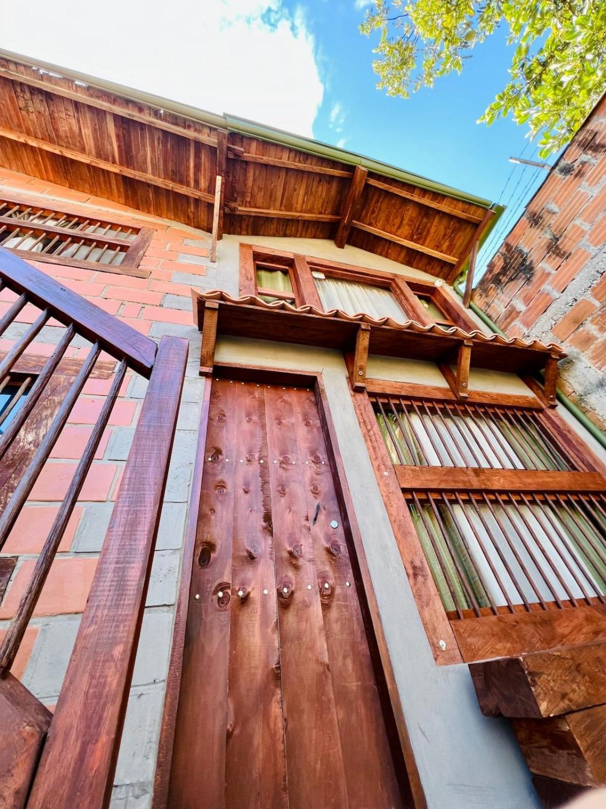 Next To The Airport - Cute Home Rionegro Exterior photo